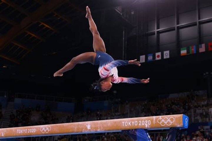 Are gymnast naturally short?
