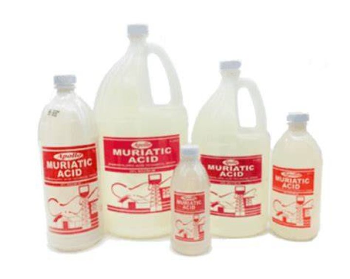 Can muriatic acid start a fire?