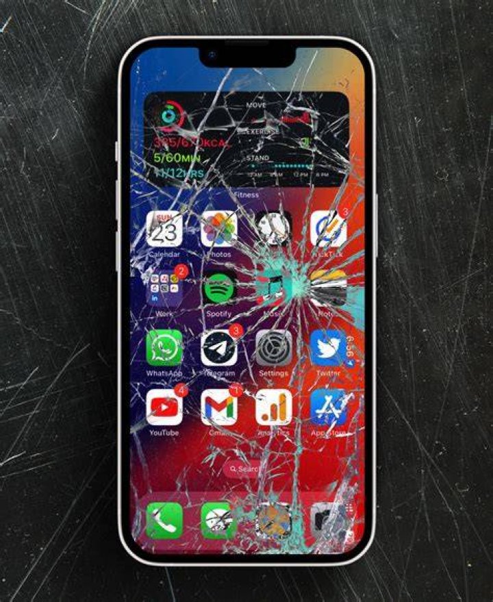 Can you put liquid glass on a cracked screen?