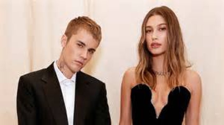 Does Justin Bieber's mom like Hailey Baldwin?