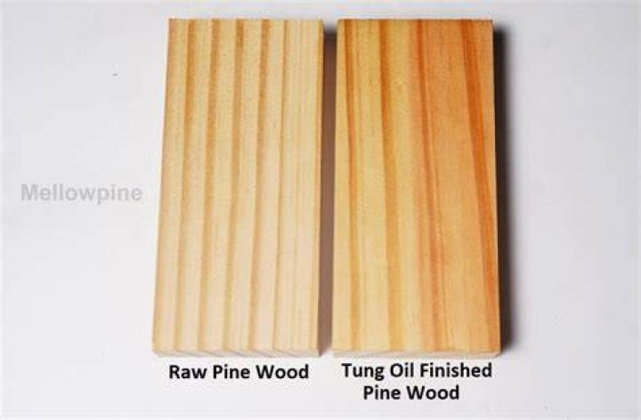 Does tung oil yellow wood?