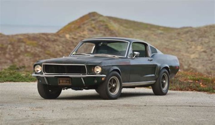 How many Bullitt Mustangs were in the movie?