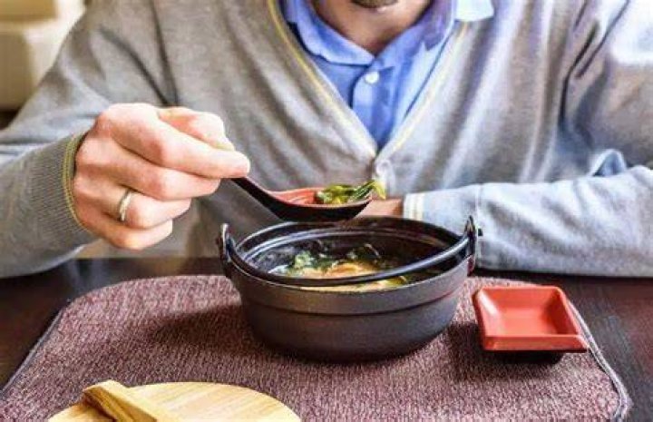Is burping in Japan polite?