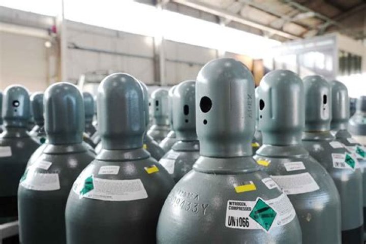 Is CO2 tank flammable?