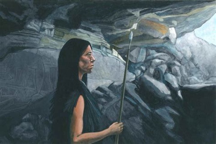 What did Karana find in the black cave?