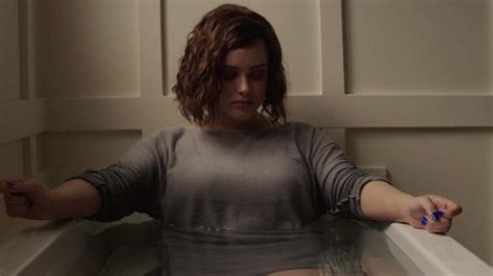 What is the bathroom scene in 13 Reasons Why?