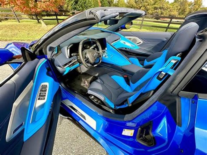 Who bought Vin 001 Z06?