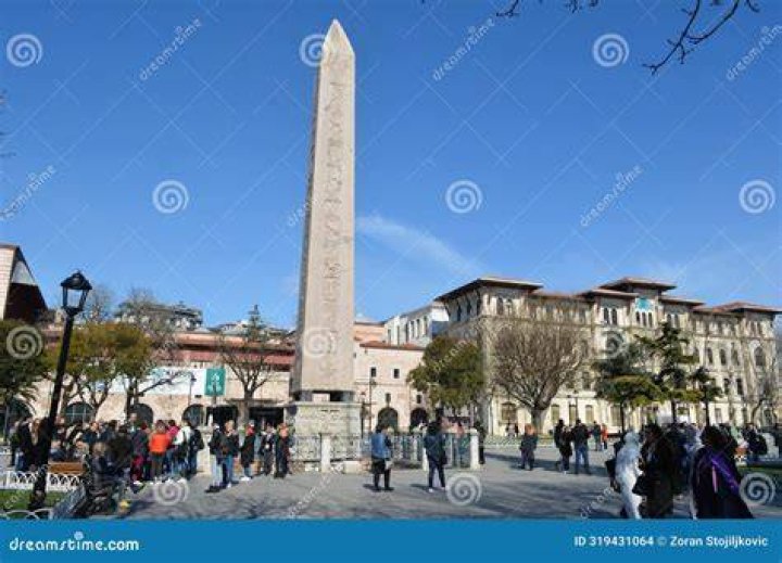 Who gave Kaiba Obelisk?