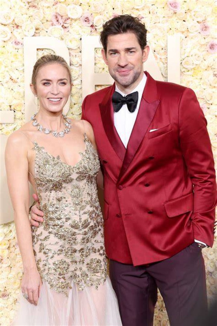 Who is worth more John Krasinski or Emily Blunt?