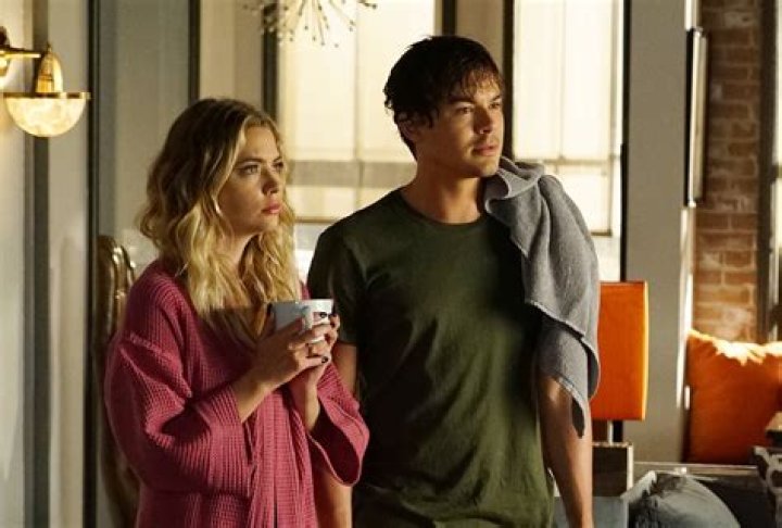 Who tortured Hanna PLL?